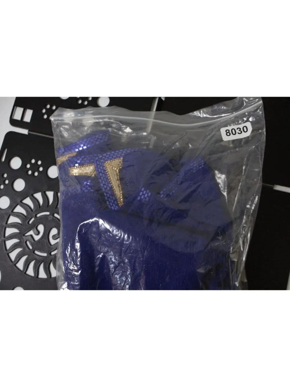 St. John Evening Blazer Size 2 Royal Blue Santana Knit Gold Sequin Trim Button - Picture 15 of 15